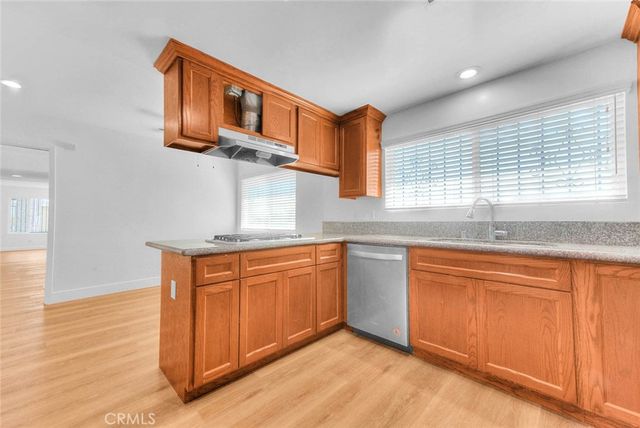 1345 W 124th, Los Angeles, CA 90044