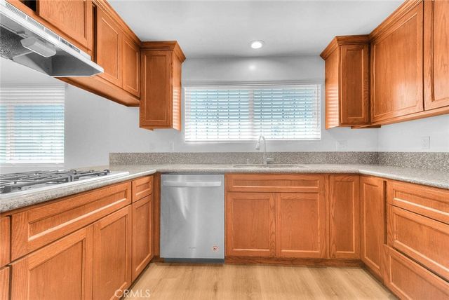 1345 W 124th, Los Angeles, CA 90044