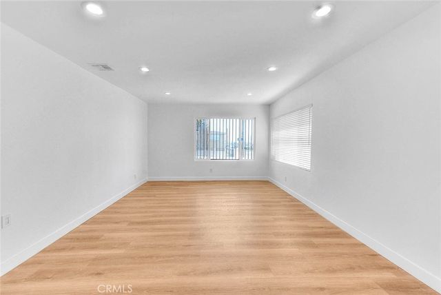 1345 W 124th, Los Angeles, CA 90044