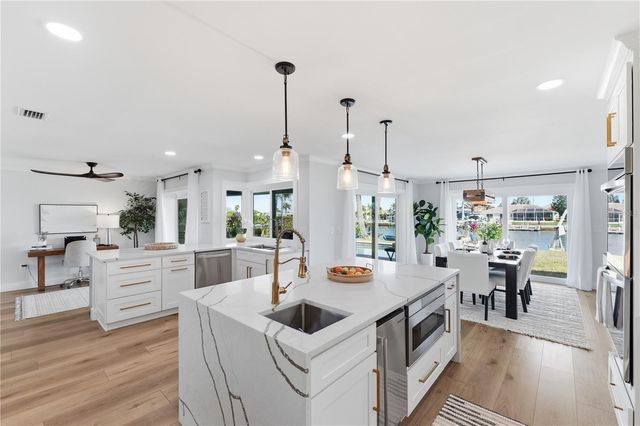 5424 PILOTS PLACE, New Port Richey, FL 34652