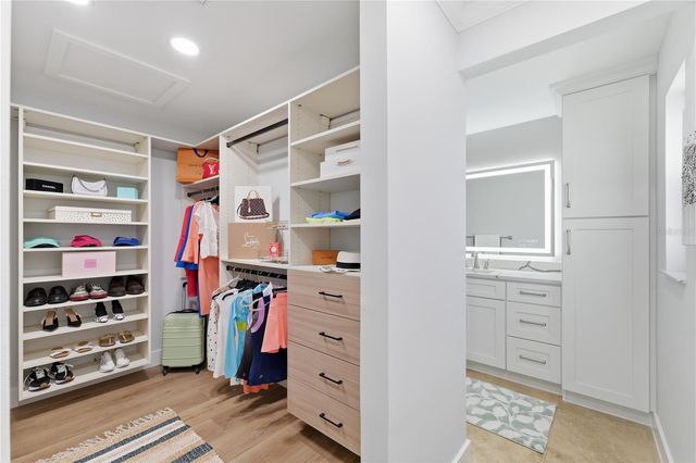 5424 PILOTS PLACE, New Port Richey, FL 34652