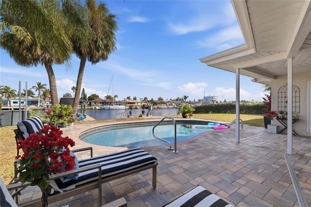 5424 PILOTS PLACE, New Port Richey, FL 34652