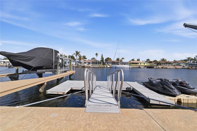 5424 PILOTS PLACE, New Port Richey, FL 34652