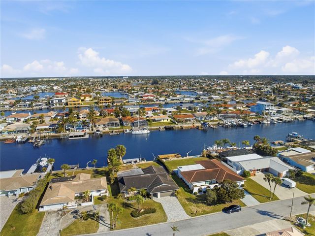 5424 PILOTS PLACE, New Port Richey, FL 34652