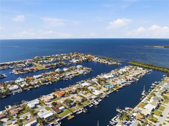 5424 PILOTS PLACE, New Port Richey, FL 34652