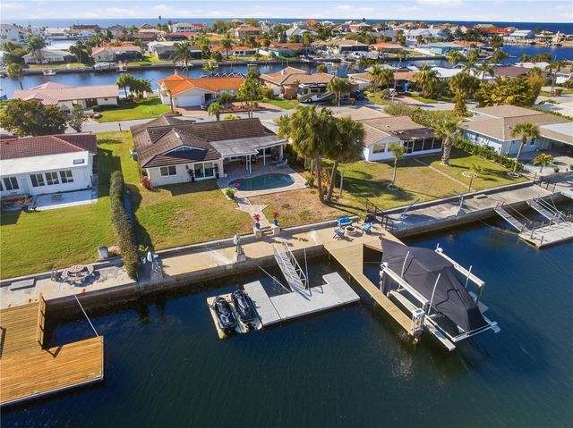 5424 PILOTS PLACE, New Port Richey, FL 34652