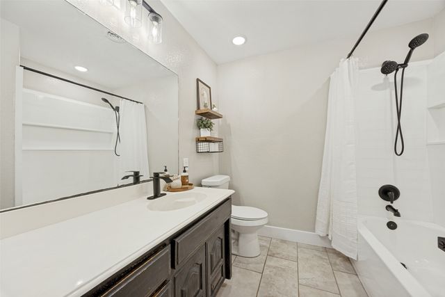 1343 CR 2230, Ivanhoe, TX 75447