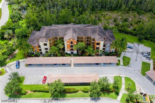 9715 Acqua CT 136, Naples, FL 34113