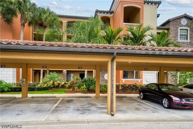 9715 Acqua CT 136, Naples, FL 34113