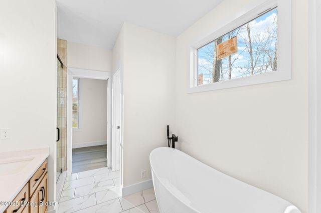 254 Falls Ln, Leitchfield, KY 42754