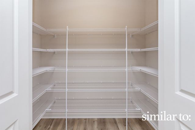 9930 Watermeadow Circle, Johnston, IA 50131