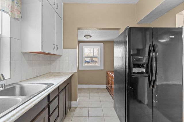 1727 Mondamin Avenue, Des Moines, IA 50314