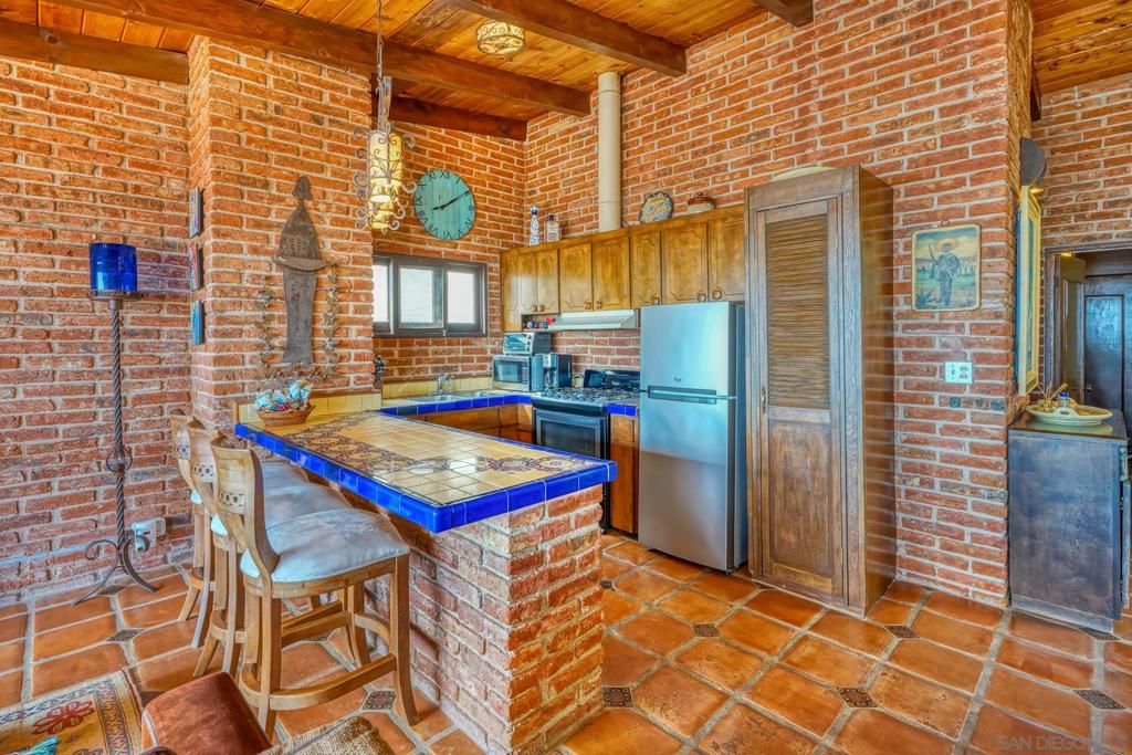 Image 11 of property listing at 82 Pelicanos Oeste, CA 99999