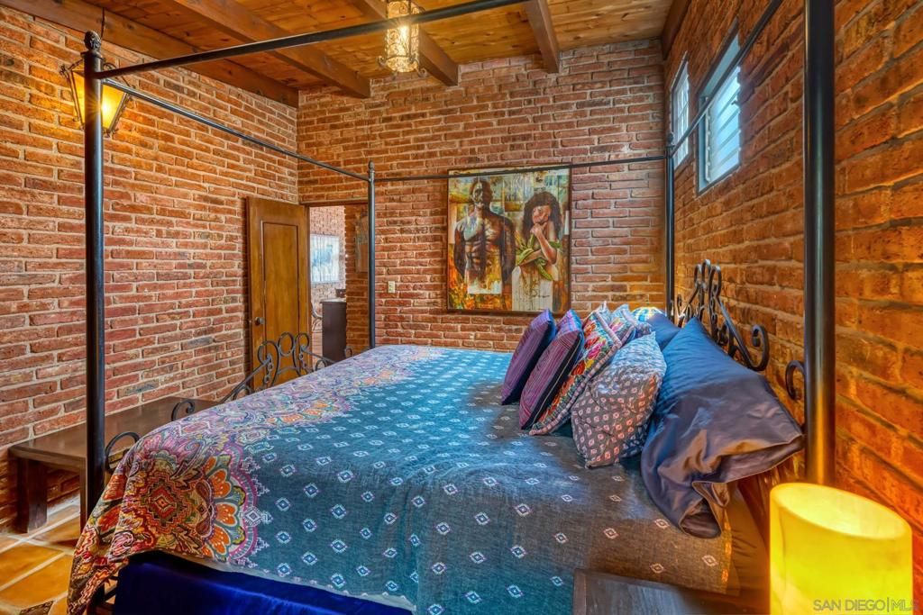 Image 15 of property listing at 82 Pelicanos Oeste, CA 99999