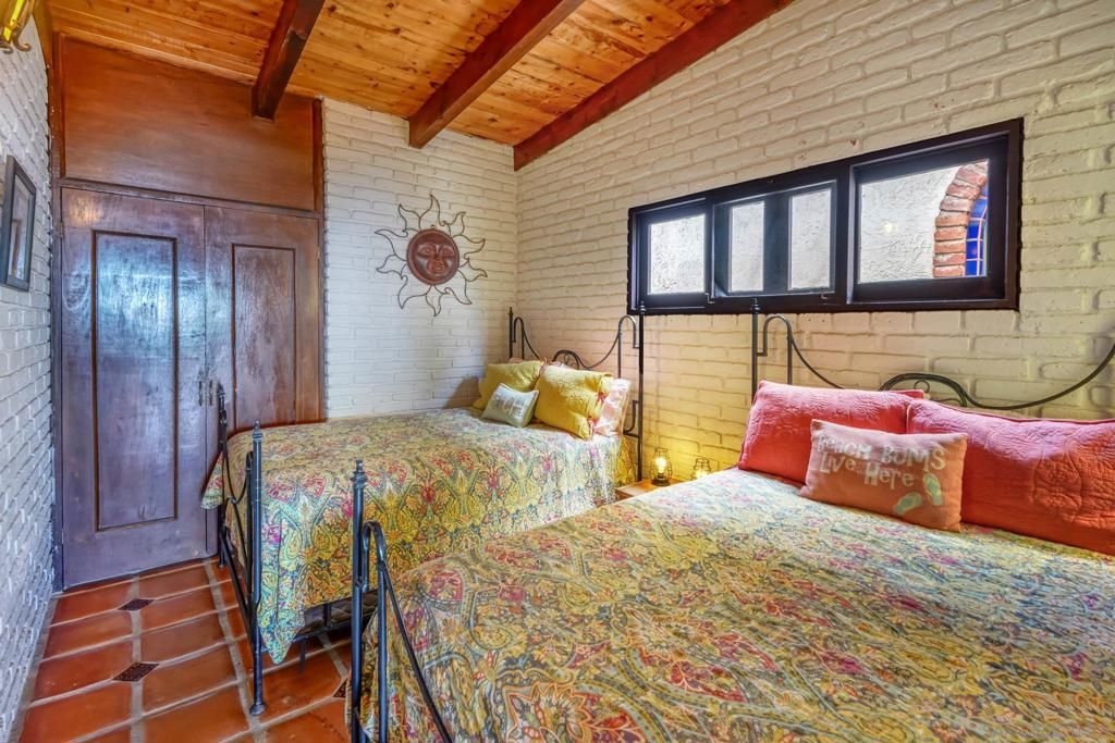 Image 16 of property listing at 82 Pelicanos Oeste, CA 99999