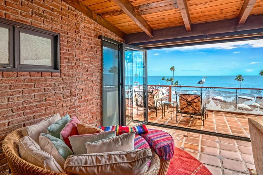 Image 4 of property listing at 82 Pelicanos Oeste, CA 99999