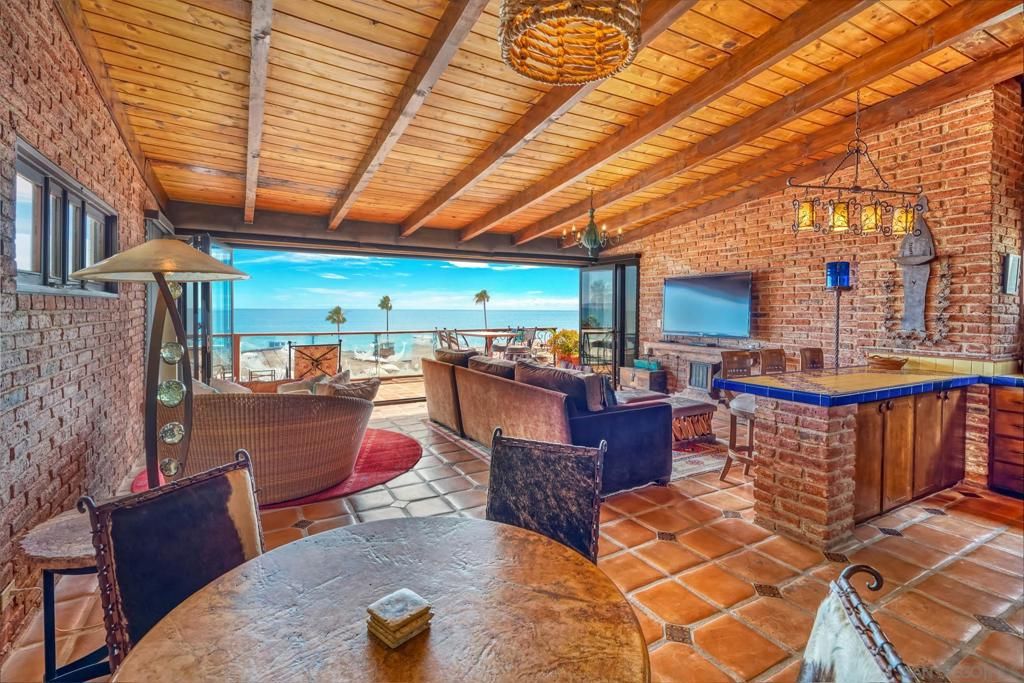 Image 5 of property listing at 82 Pelicanos Oeste, CA 99999