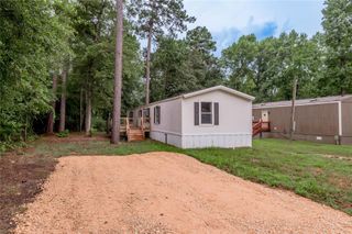 352 Cherokee Lane, Onalaska, TX 77360