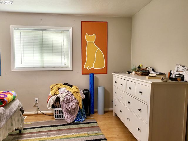 7025 Se NEHALEM St, Portland, OR 97206