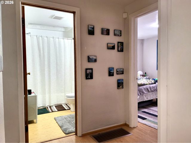 7025 Se NEHALEM St, Portland, OR 97206