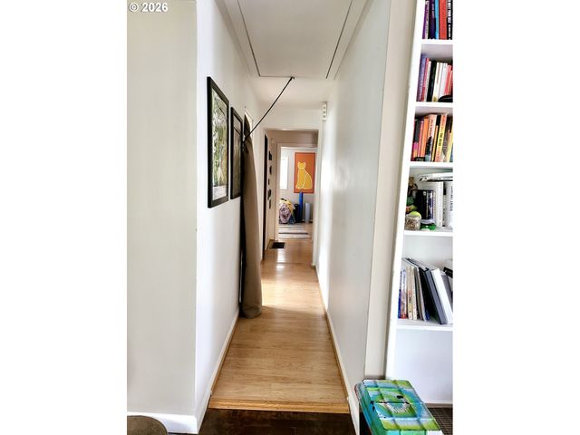 7025 Se NEHALEM St, Portland, OR 97206