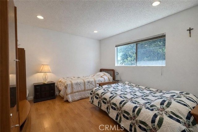 4404 Clara St., Cudahy, CA 90201