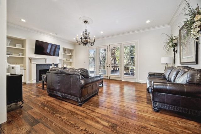 6828 OLD BRIDGE LN, Germantown, TN 38138