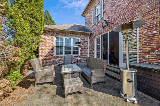 6828 OLD BRIDGE LN, Germantown, TN 38138