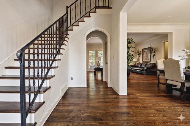 6828 OLD BRIDGE LN, Germantown, TN 38138