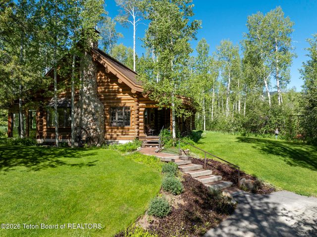 9952 LITTLE PINE Lane, Victor, ID 83455