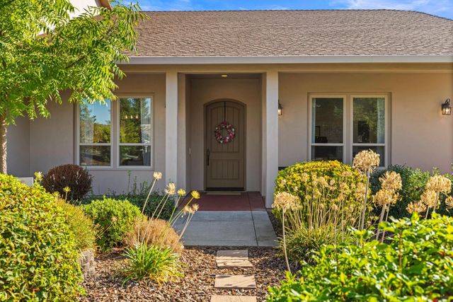 1719 Newcastle Rd, Newcastle, CA 95658