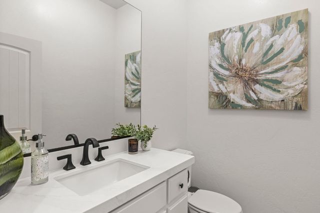 1719 Newcastle Rd, Newcastle, CA 95658