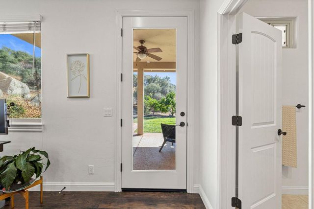 1719 Newcastle Rd, Newcastle, CA 95658