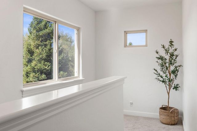 1719 Newcastle Rd, Newcastle, CA 95658