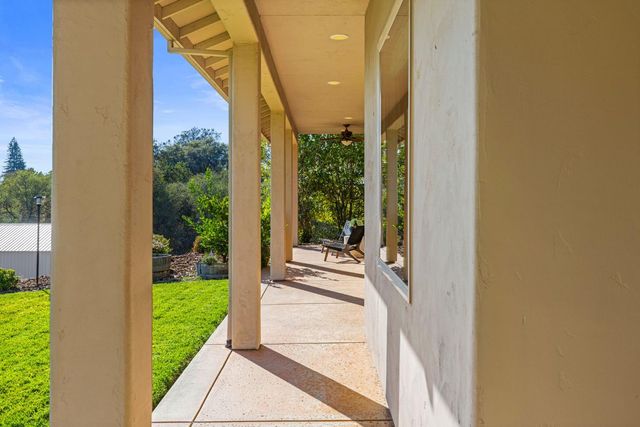 1719 Newcastle Rd, Newcastle, CA 95658