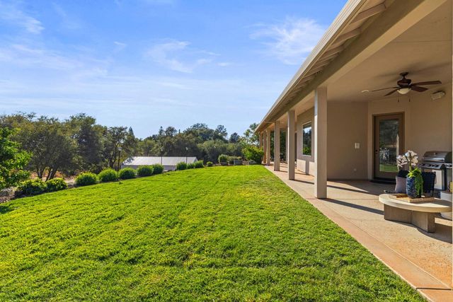 1719 Newcastle Rd, Newcastle, CA 95658