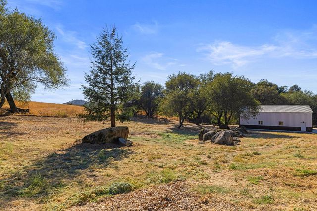 1719 Newcastle Rd, Newcastle, CA 95658