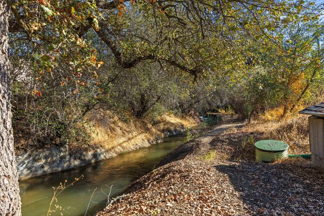 1719 Newcastle Rd, Newcastle, CA 95658