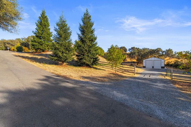 1719 Newcastle Rd, Newcastle, CA 95658