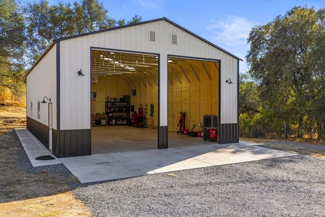 1719 Newcastle Rd, Newcastle, CA 95658