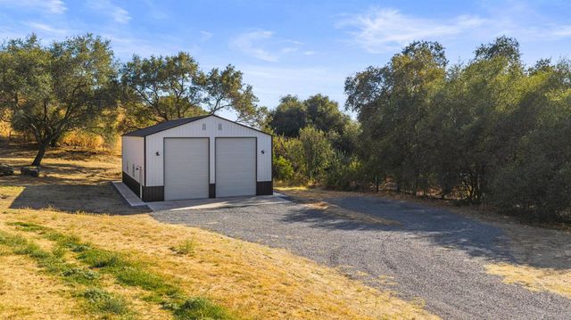 1719 Newcastle Rd, Newcastle, CA 95658