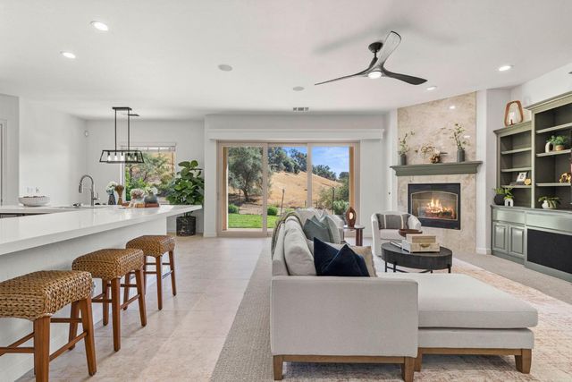 1719 Newcastle Rd, Newcastle, CA 95658