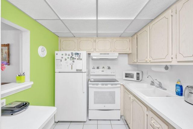 349 Camden O, West Palm Beach, FL 33417