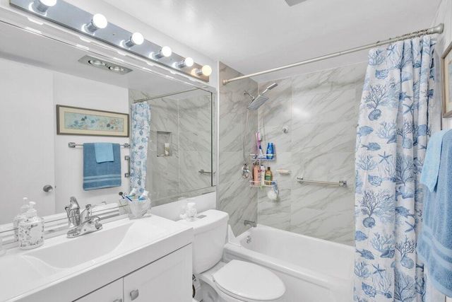 349 Camden O, West Palm Beach, FL 33417