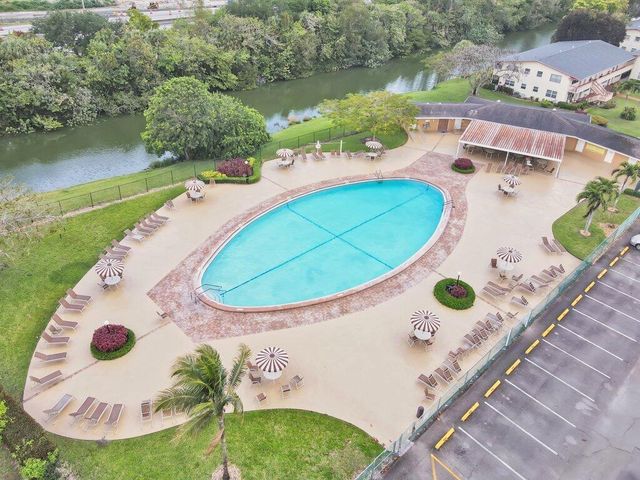 349 Camden O, West Palm Beach, FL 33417