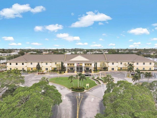 349 Camden O, West Palm Beach, FL 33417