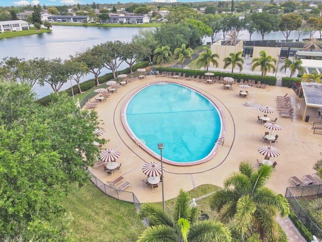 349 Camden O, West Palm Beach, FL 33417