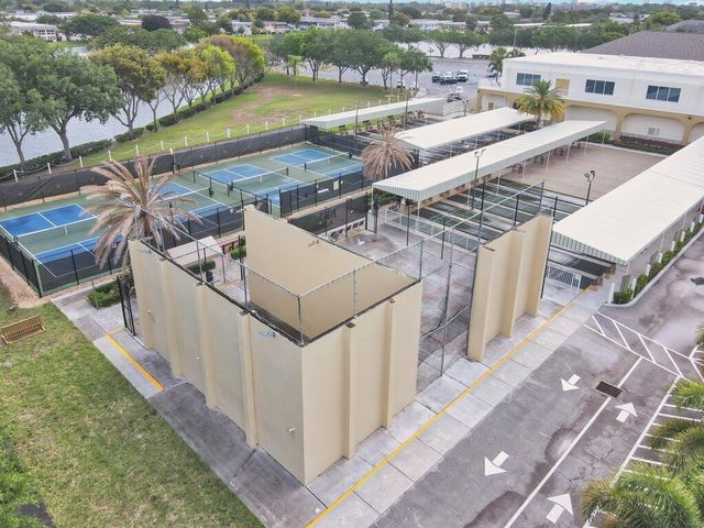 349 Camden O, West Palm Beach, FL 33417