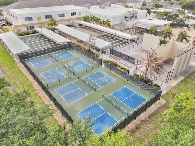 349 Camden O, West Palm Beach, FL 33417