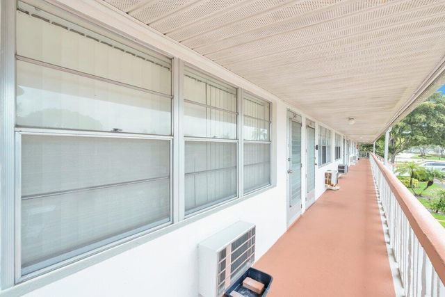 349 Camden O, West Palm Beach, FL 33417